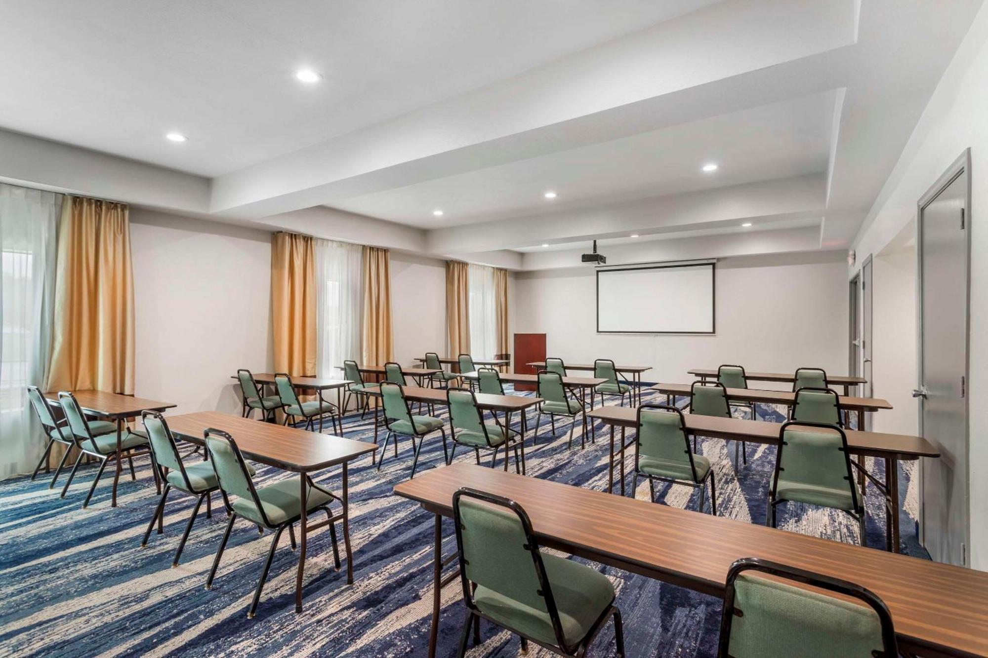 Comfort Inn & Suites Fm1960-Champions Houston Kültér fotó